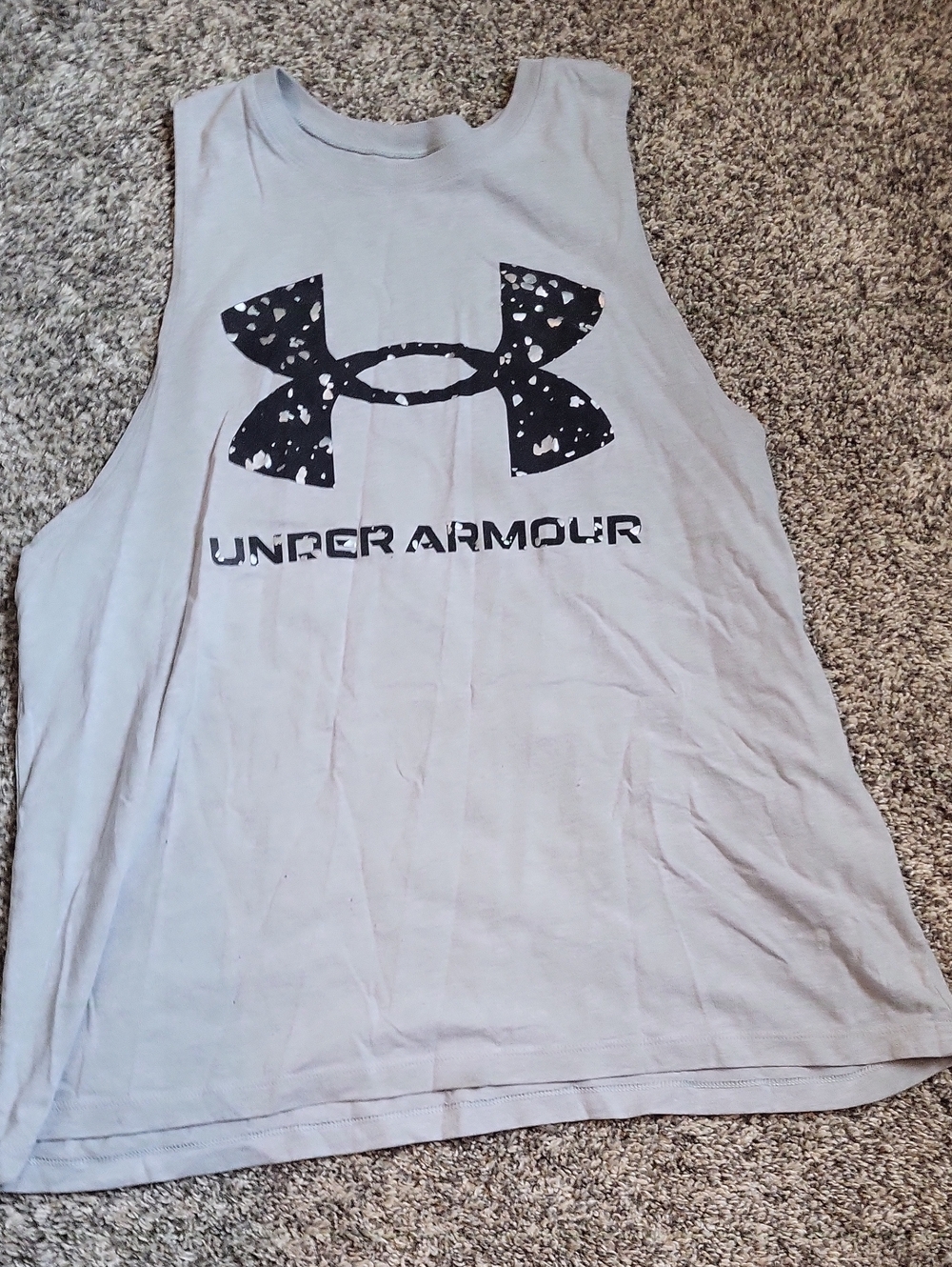 Womens Under Armour Light Gray Crewneck T-Shirt with Black Logo
